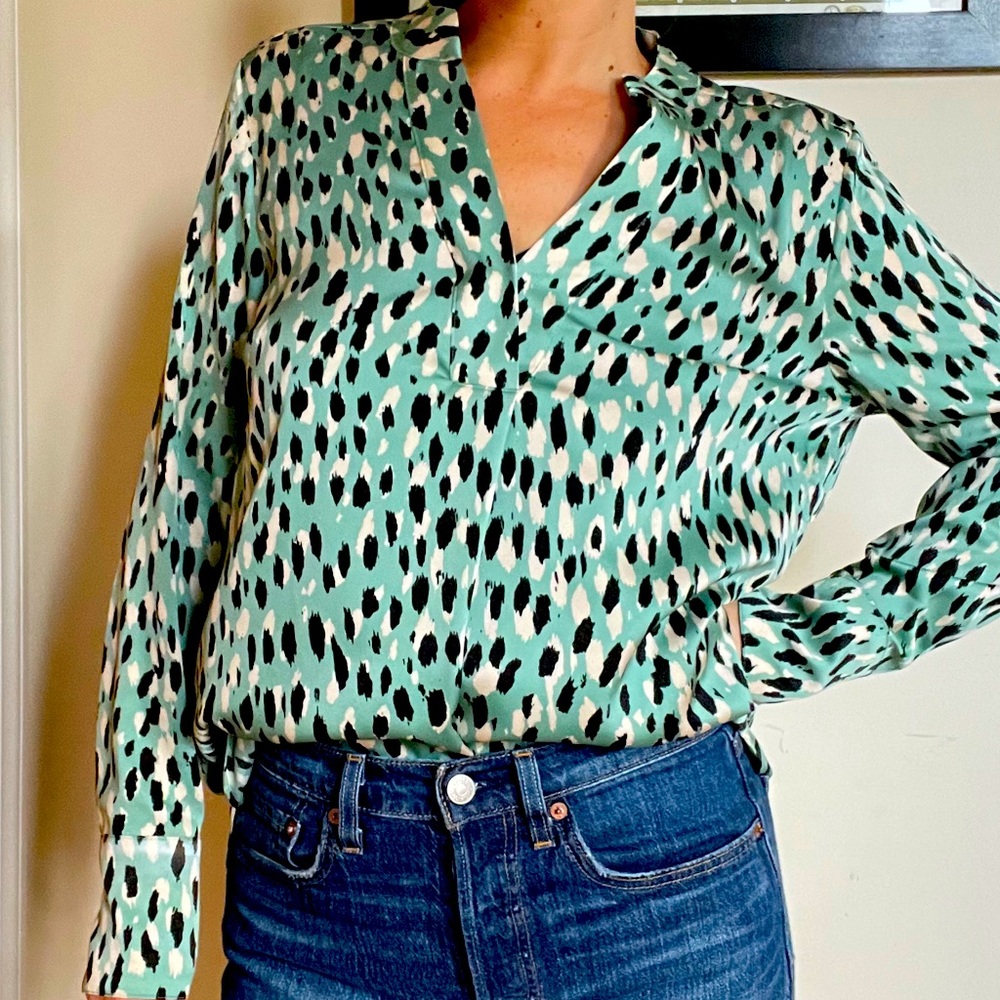 Beautiful leopard patterned Blouse
